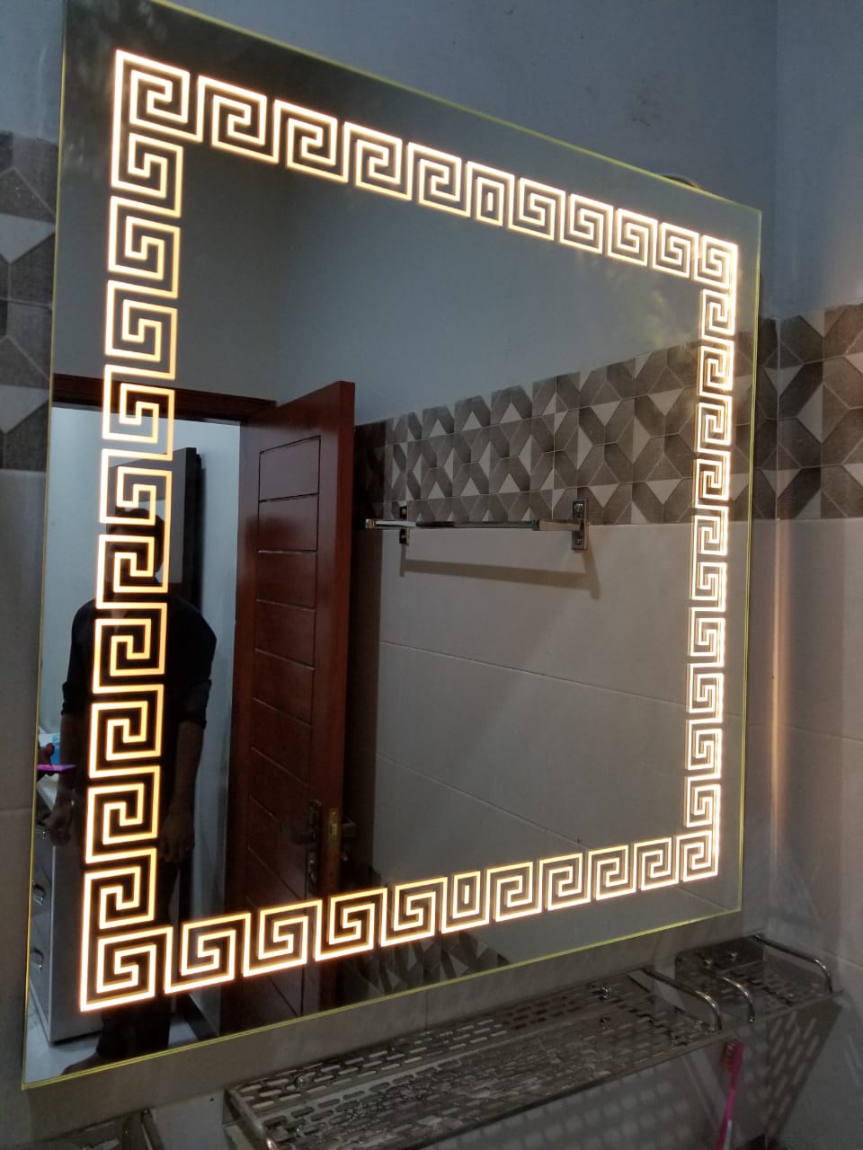 Versace Acrylic Border Mirror Decor - Wb 223